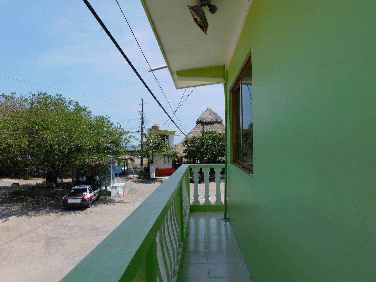 Hotel Casa De Huespedes Yoli By Rotamundos Playa Chachalacas Exterior foto